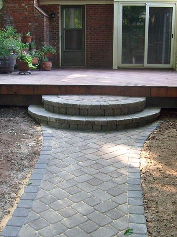 Paver Walkway with Rounded Steps